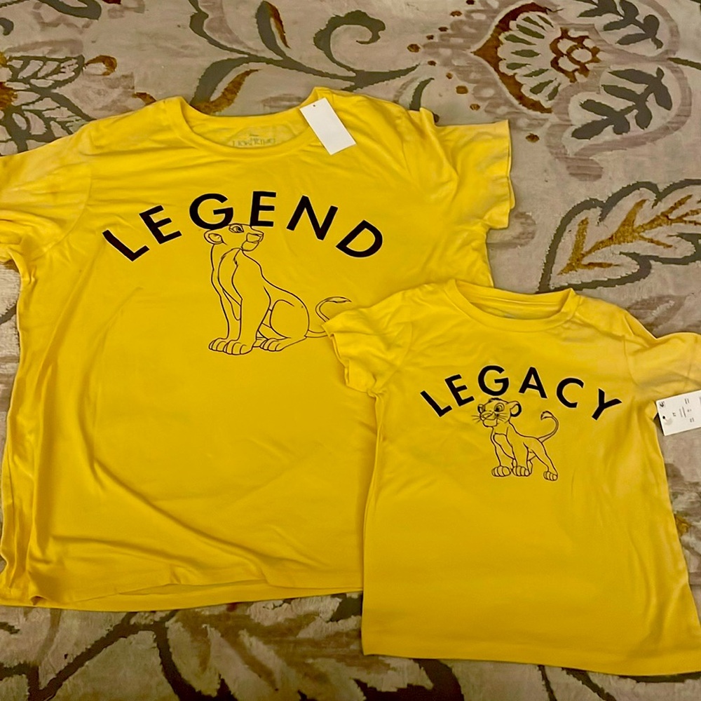 Matching mommy & me t-shirts